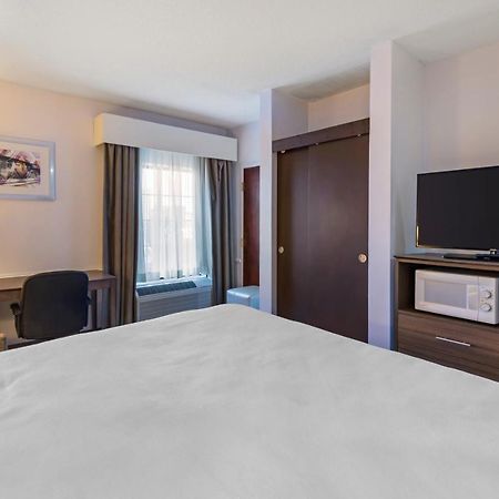 Best Western Plus South Hill Inn Екстер'єр фото