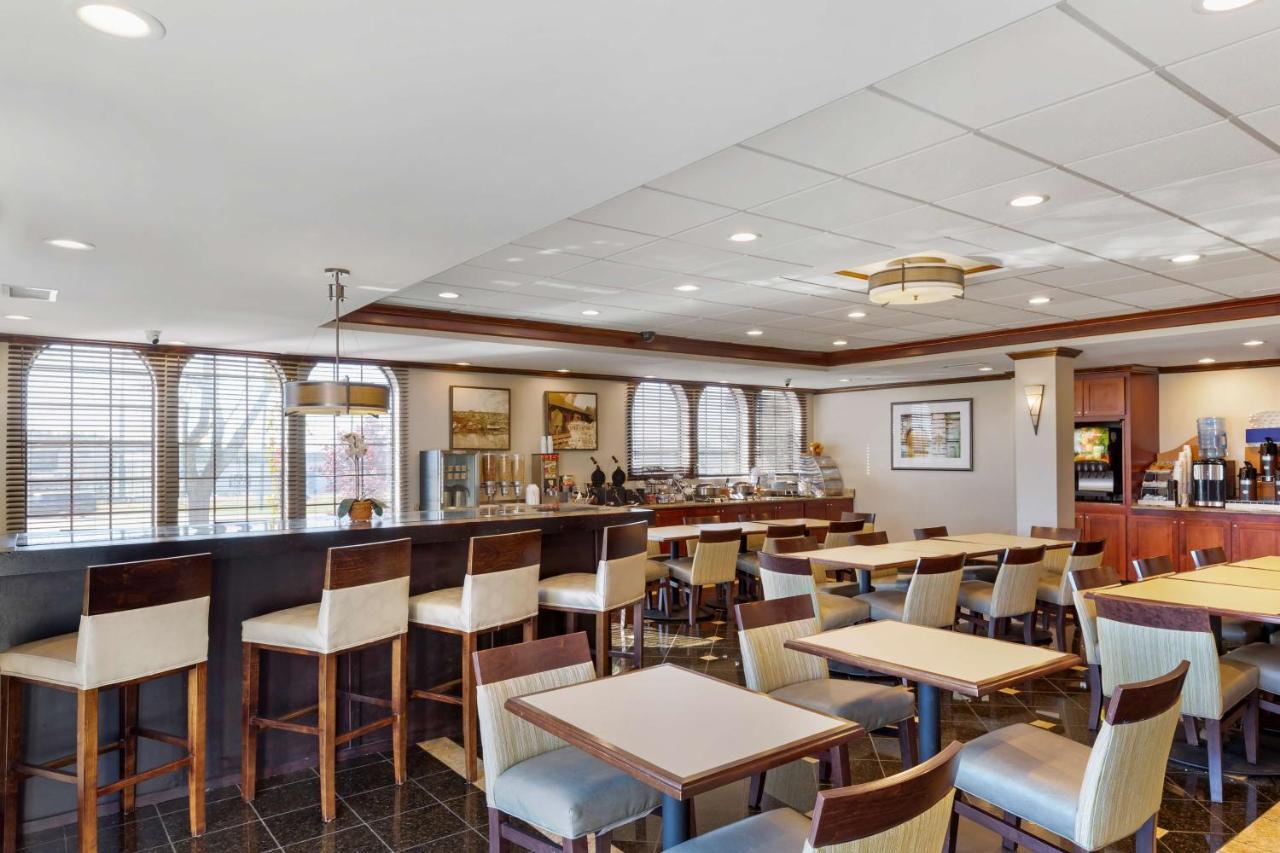 Best Western Plus South Hill Inn Екстер'єр фото