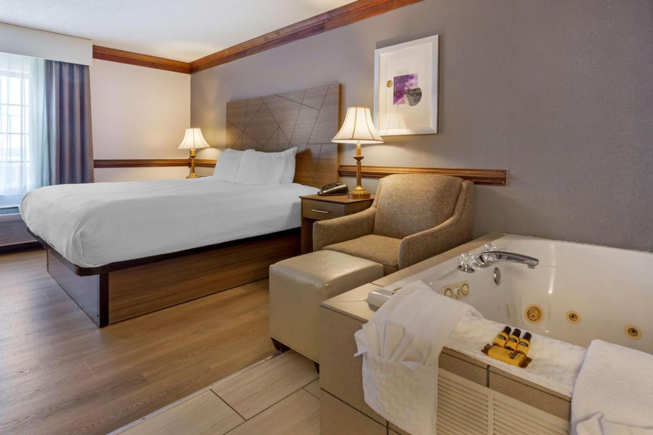 Best Western Plus South Hill Inn Екстер'єр фото