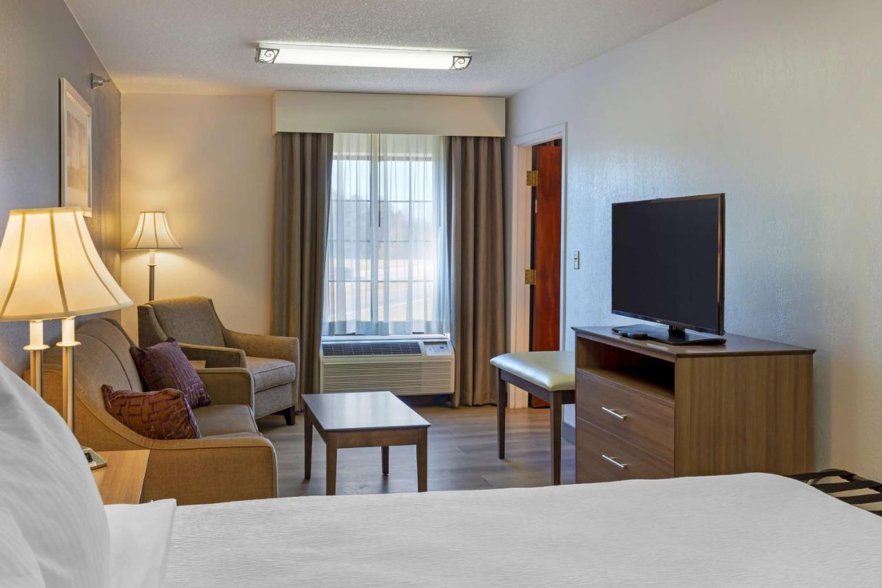 Best Western Plus South Hill Inn Екстер'єр фото