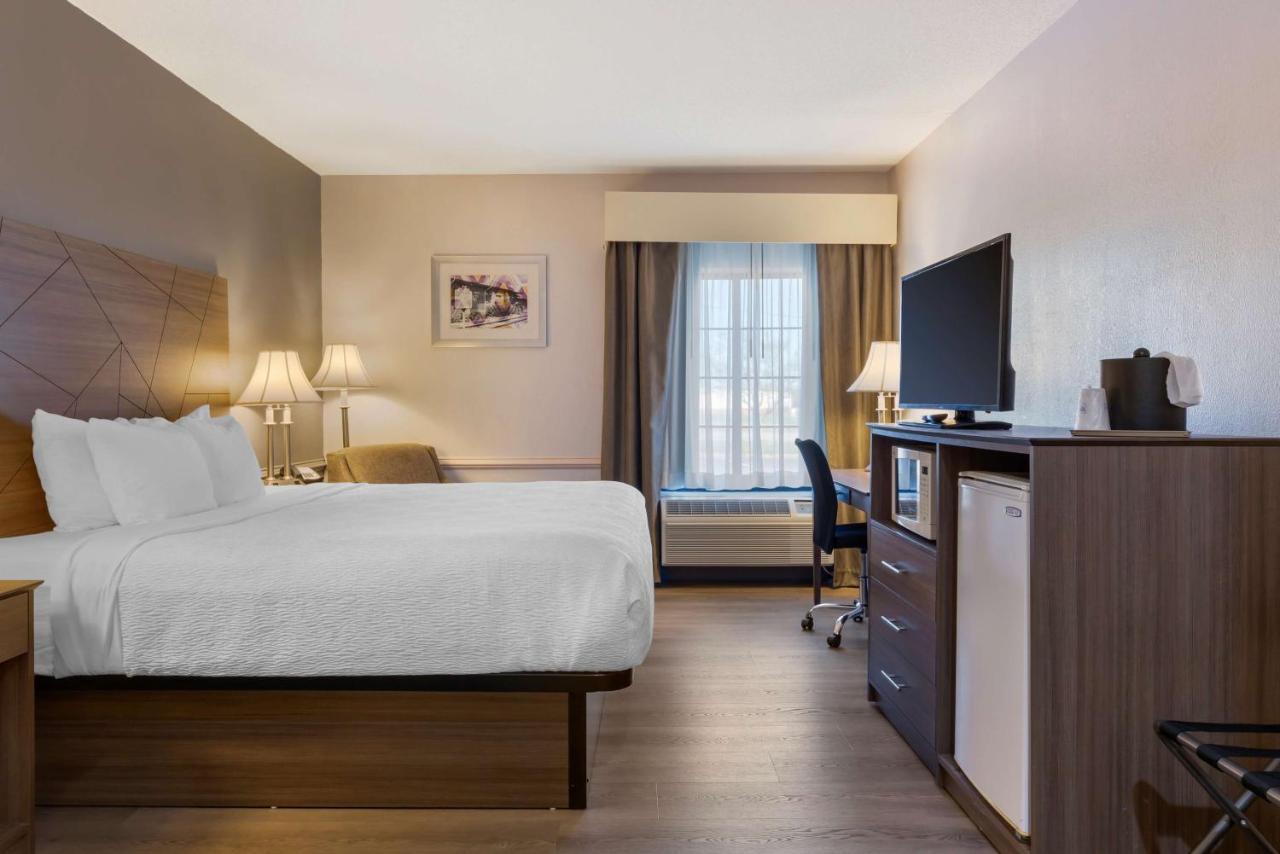 Best Western Plus South Hill Inn Екстер'єр фото