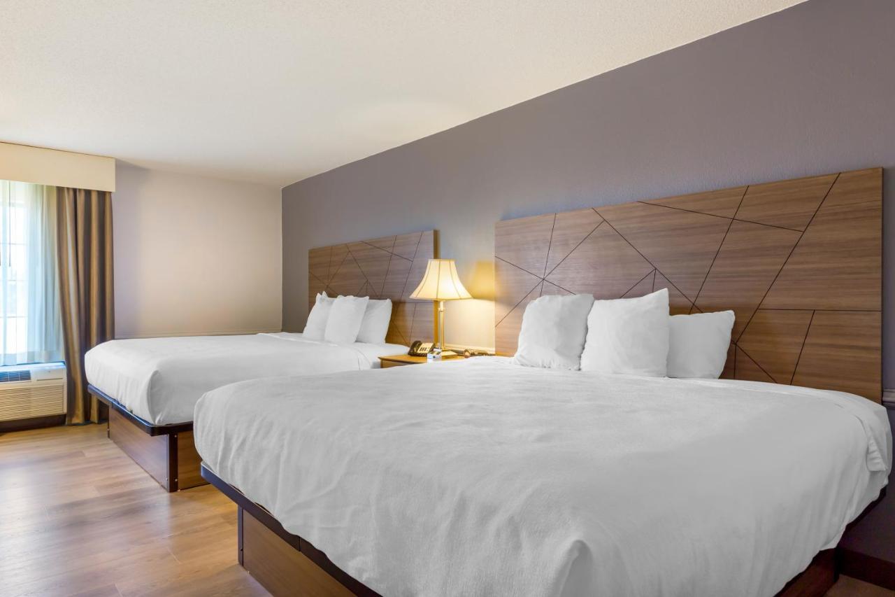 Best Western Plus South Hill Inn Екстер'єр фото
