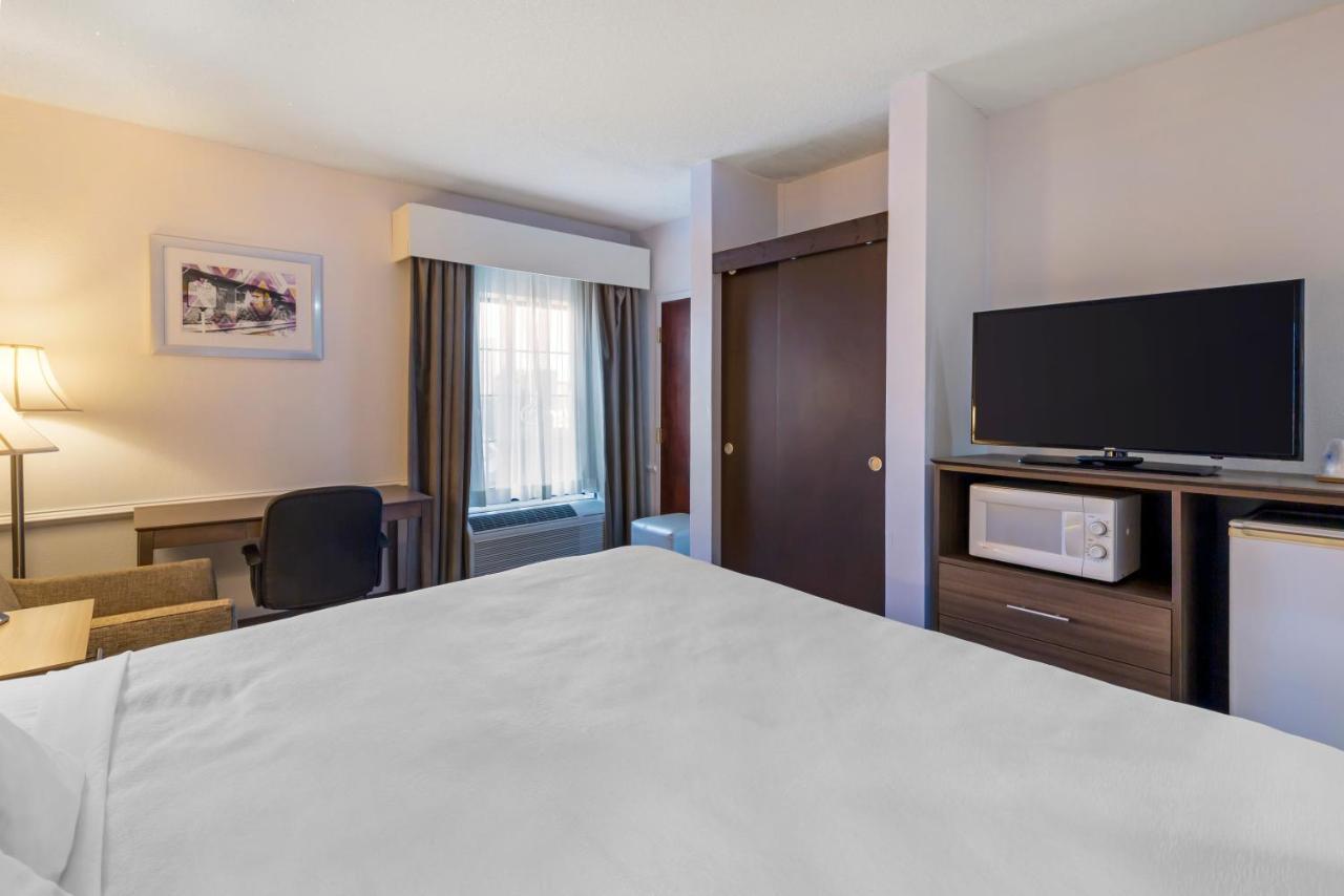 Best Western Plus South Hill Inn Екстер'єр фото