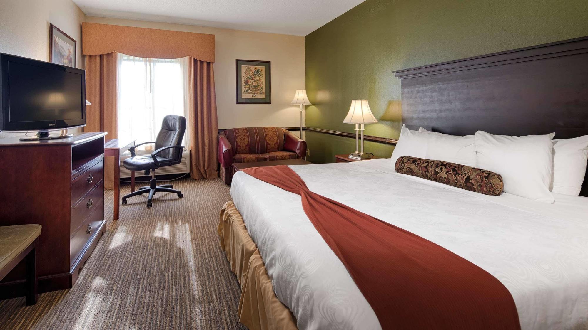 Best Western Plus South Hill Inn Екстер'єр фото