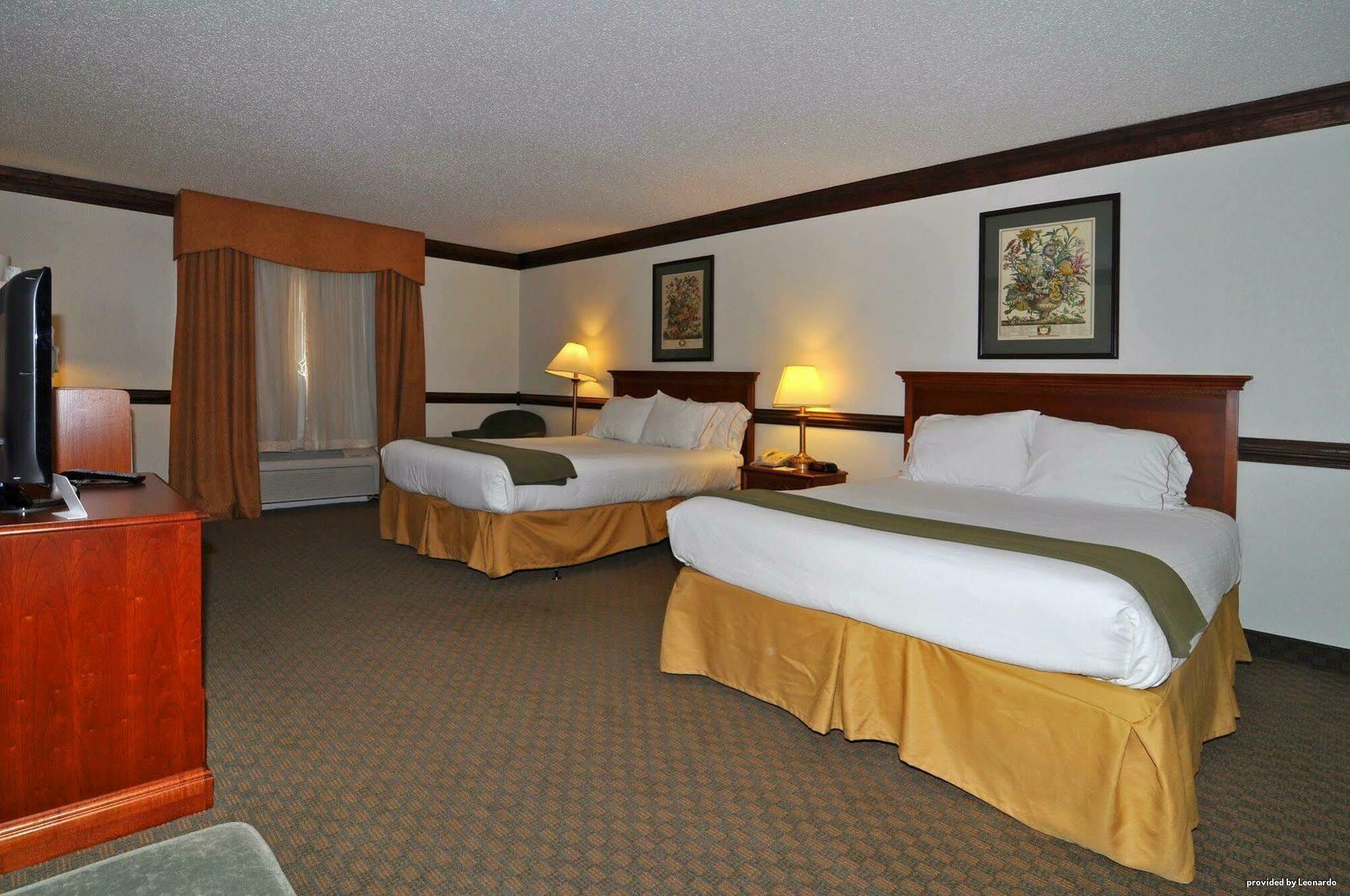 Best Western Plus South Hill Inn Екстер'єр фото